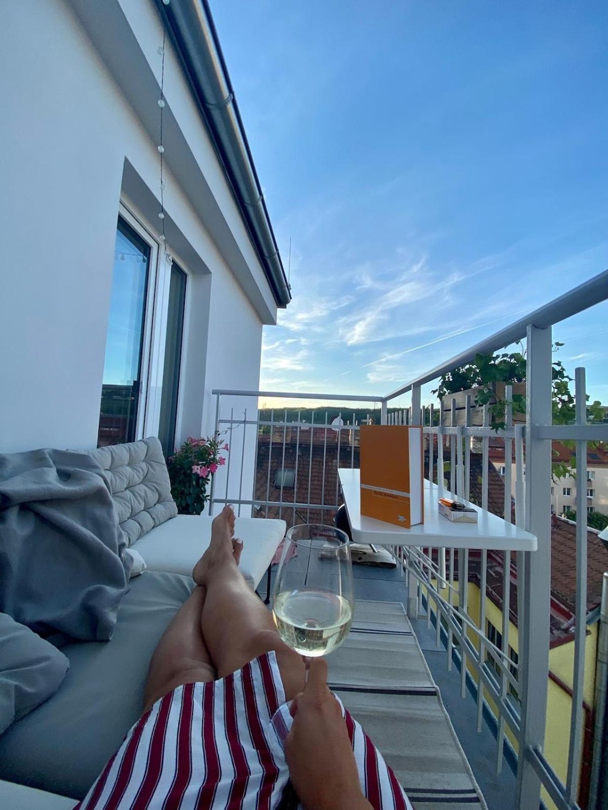 Chic & Design Maisonette For Your City Getaway Apartment