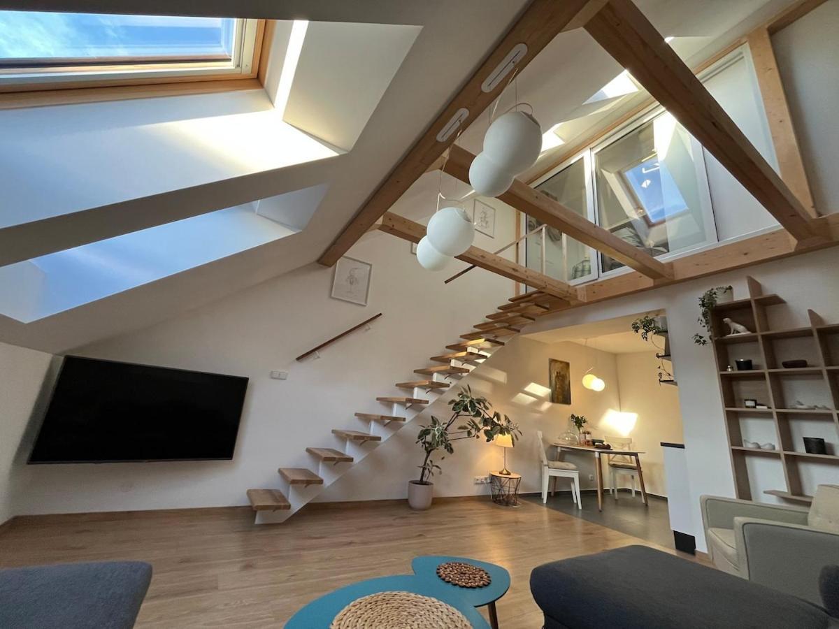 Chic & Design Maisonette For Your City Getaway Prague